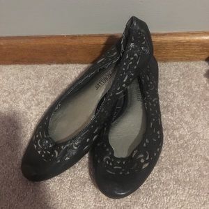 black lace flats